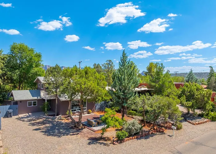 Amethyst Retreat. Back Yard With Hot Tub & Views! Sedona
