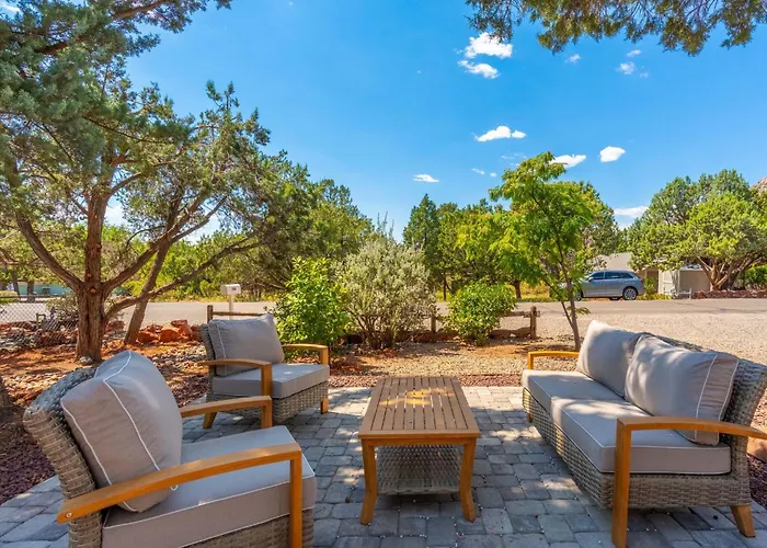 Amethyst Retreat. Back Yard With Hot Tub & Views! * Sedona
